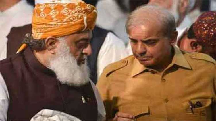 Fazl expresses serious concerns to PM over Imran Khan's release by SC